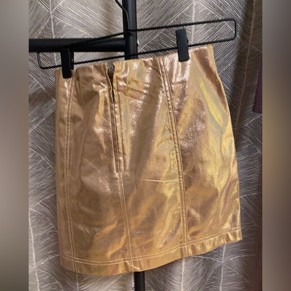 Wild Fable Shimmering Gold Mini Skirt NWT Size 6